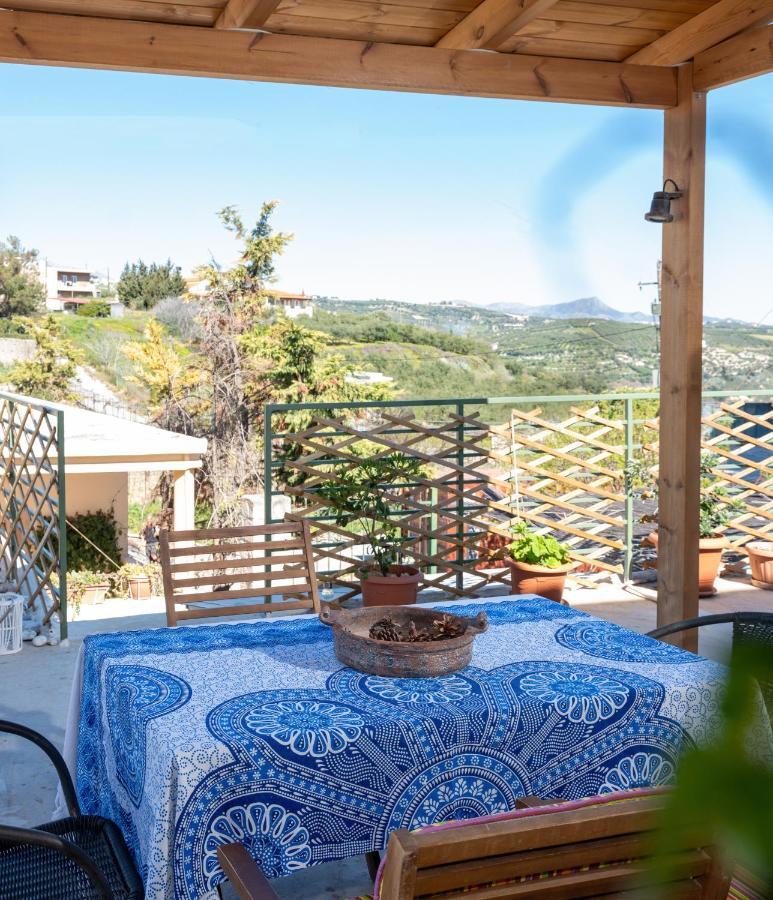 Cozy Studio In Dafnes Near To Heraklion Apartman Dafnész Kültér fotó